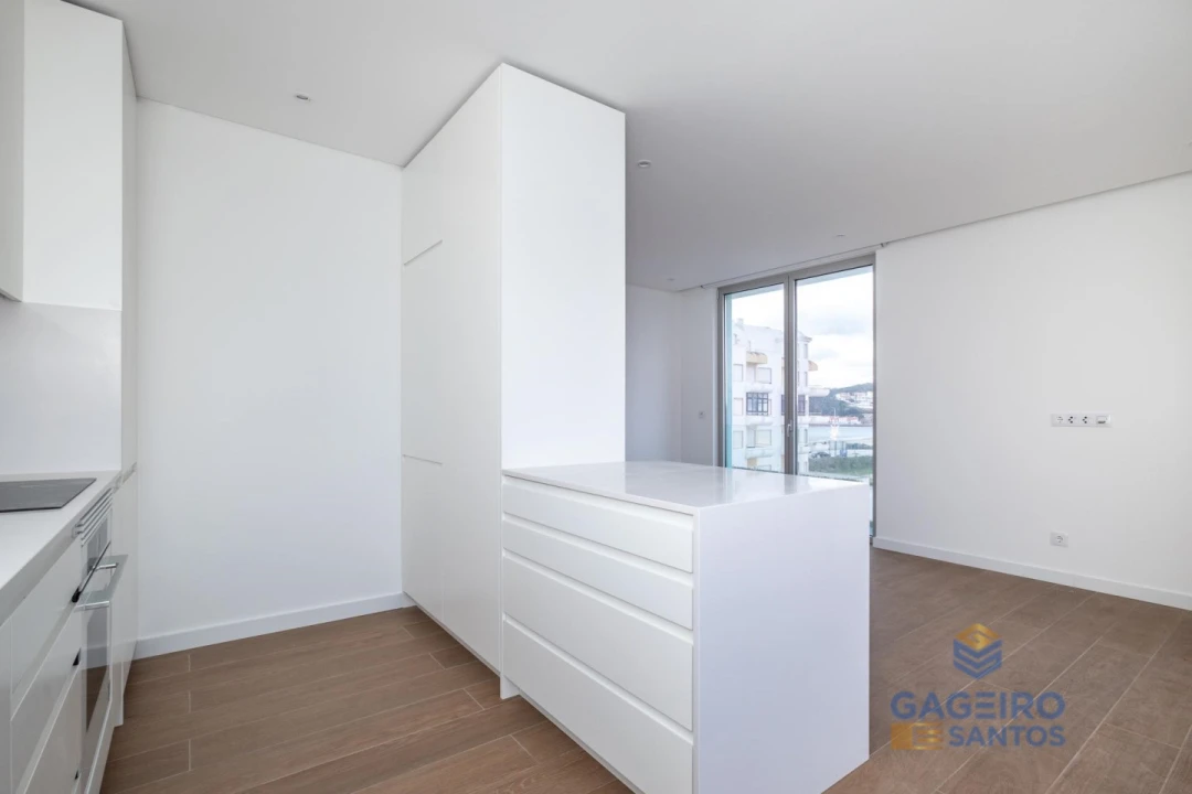 Apartamento T3 para Venda em São Martinho do Porto Foto 6