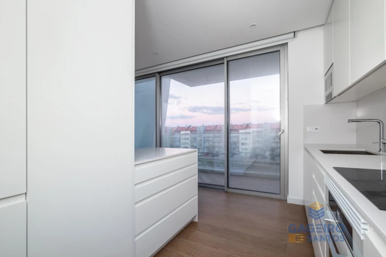 Apartamento T3 para Venda em São Martinho do Porto Foto 7