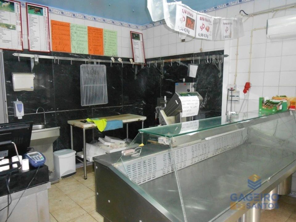 Moradia T3 para Venda em Campelos e Outeiro da Cabeça Foto 2