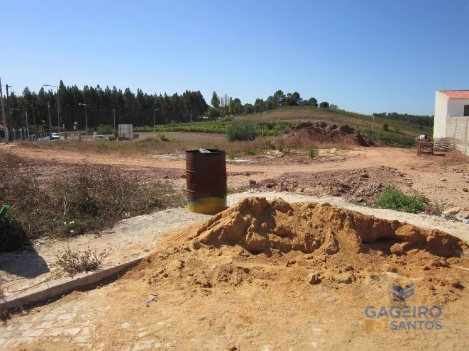 Terreno para Venda em Painho e Figueiros Foto 3