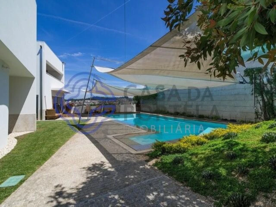 Moradia T3 para Venda em Bougado (São Martinho e Santiago) Foto 1