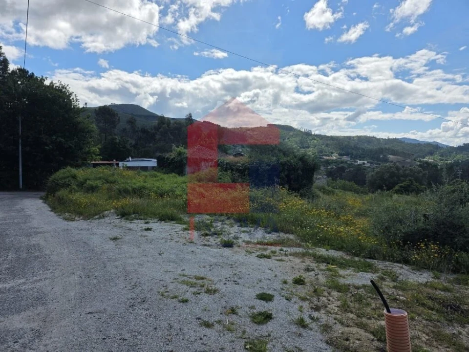 Terreno para Venda em Sande, Vilarinho, Barros e Gomide Foto 3