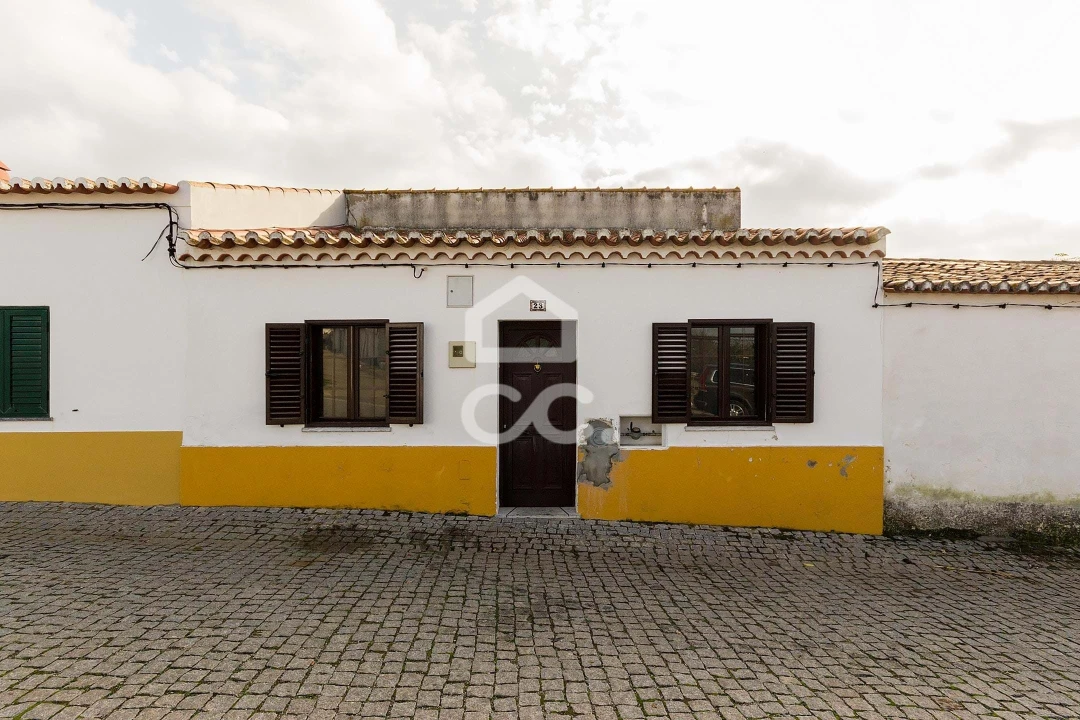 Moradia T3 para Venda em Brinches Foto 1