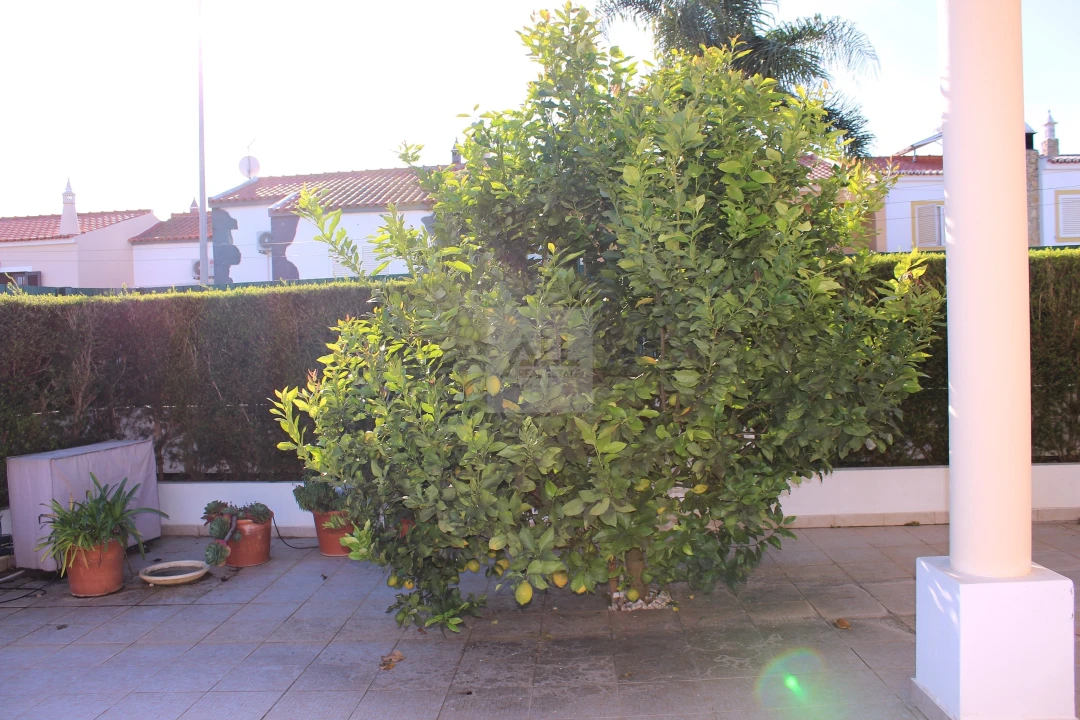 Moradia T4 para Venda em Lagos (São Sebastião e Santa Maria) Foto 13