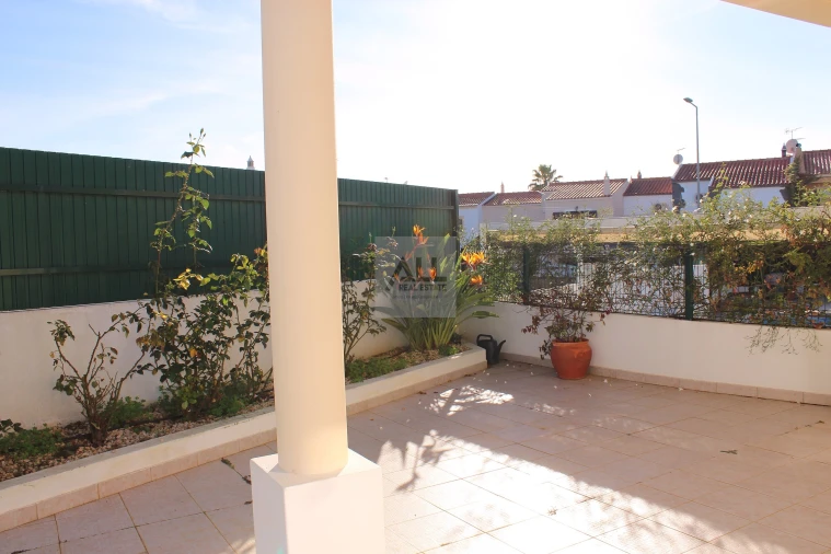 Moradia T4 para Venda em Lagos (São Sebastião e Santa Maria) Foto 21