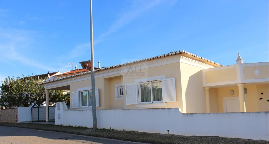 Moradia T4 para Venda em Lagos (São Sebastião e Santa Maria) Foto 66