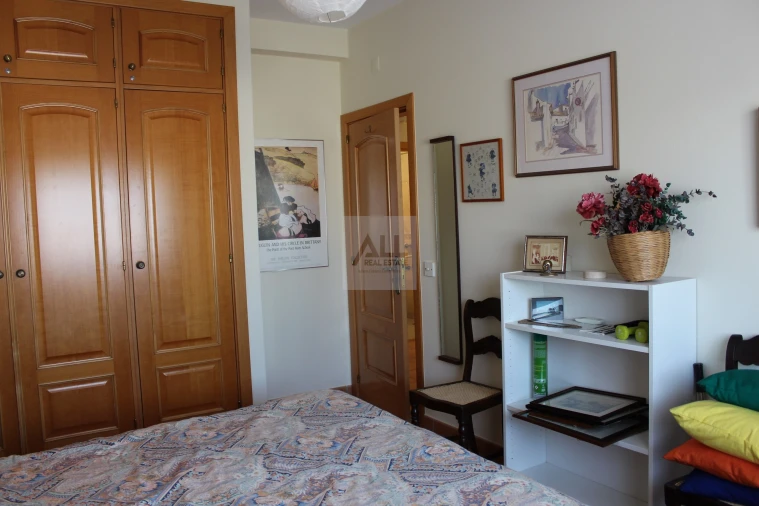 Moradia T4 para Venda em Lagos (São Sebastião e Santa Maria) Foto 39