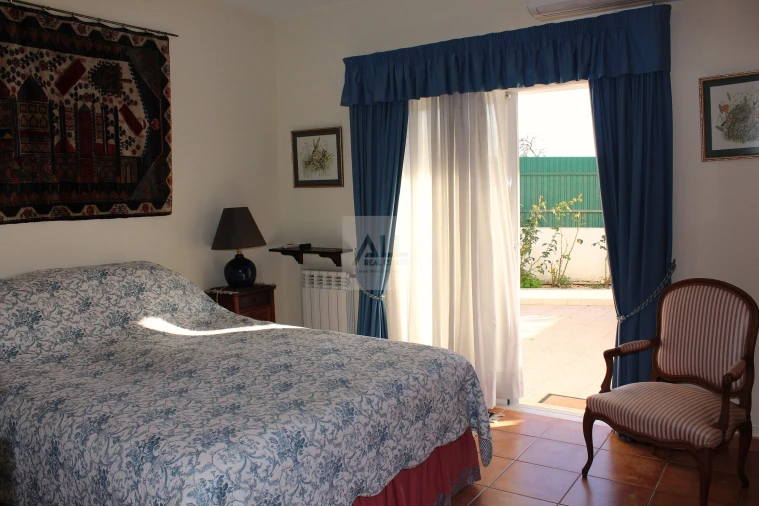 Moradia T4 para Venda em Lagos (São Sebastião e Santa Maria) Foto 50