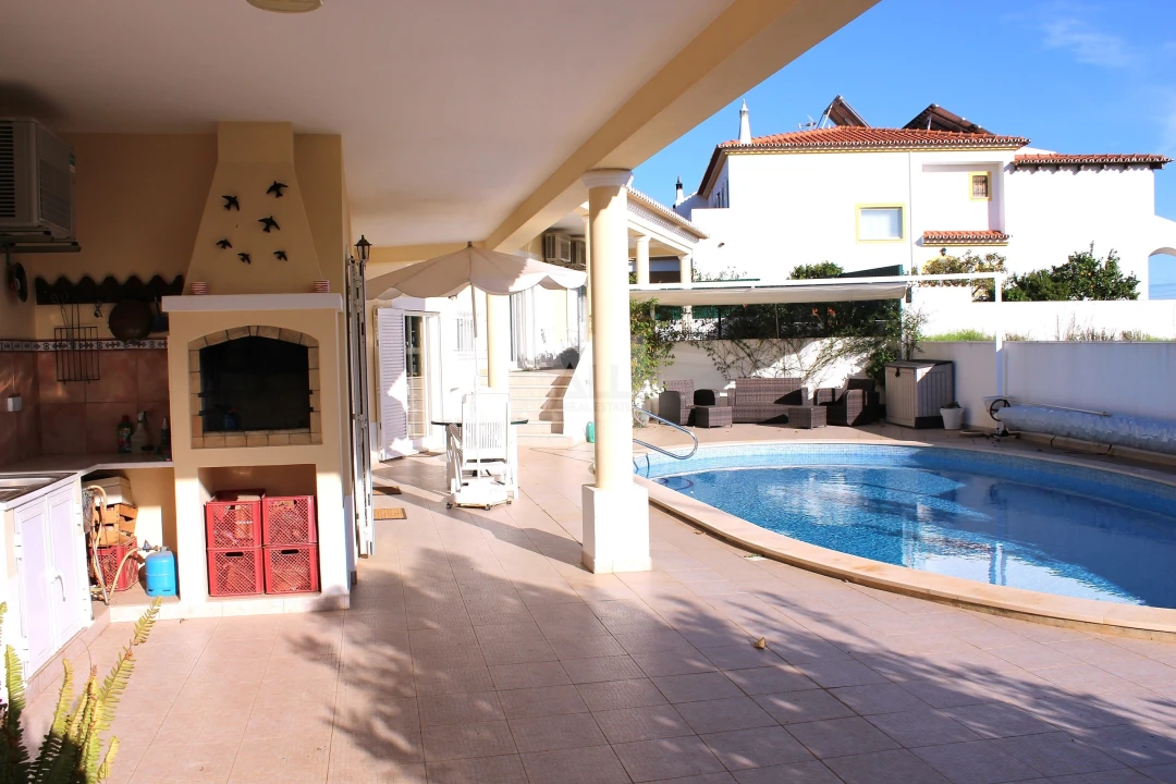 Moradia T4 para Venda em Lagos (São Sebastião e Santa Maria) Foto 11