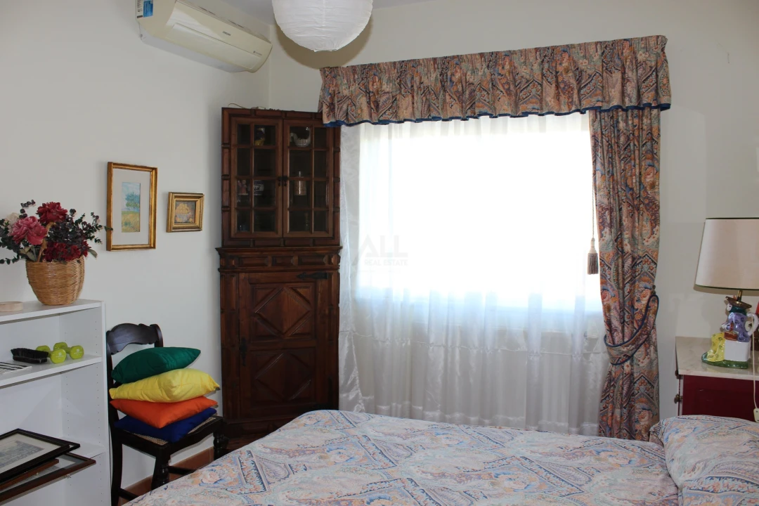 Moradia T4 para Venda em Lagos (São Sebastião e Santa Maria) Foto 40