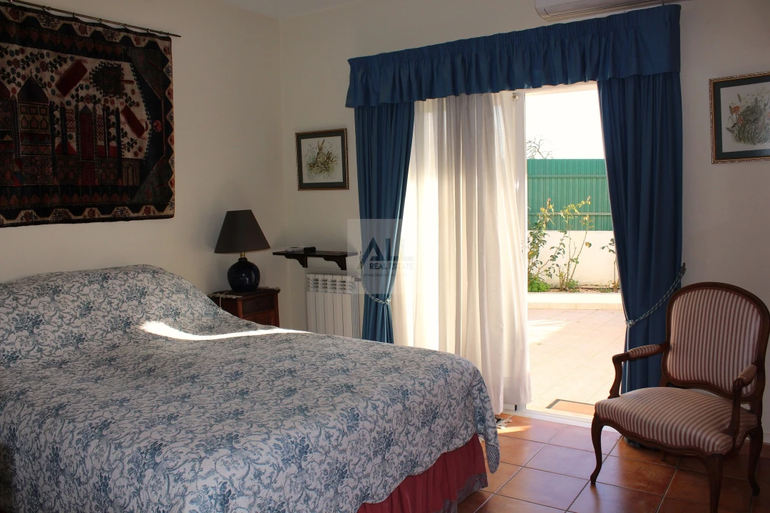 Moradia T4 para Venda em Lagos (São Sebastião e Santa Maria) Foto 50