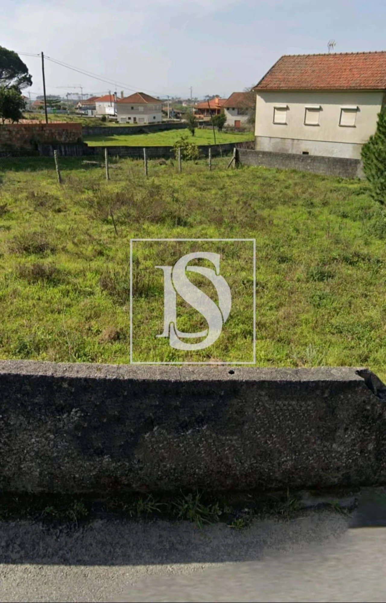 Terreno para Venda em Castelo do Neiva Foto 1