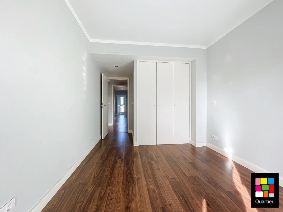 Apartamento T3 para Venda em Caparica e Trafaria Foto 10