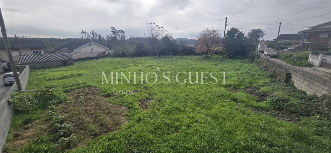 Terreno para Venda em Salreu Foto 2