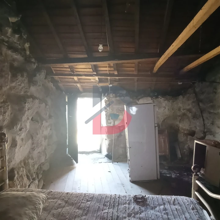 Moradia T2 para Venda em Ferreiros de Tendais Foto 13