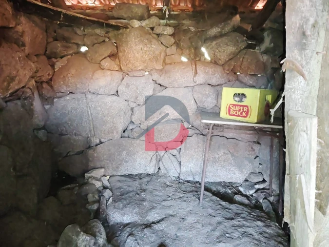 Moradia T2 para Venda em Ferreiros de Tendais Foto 18