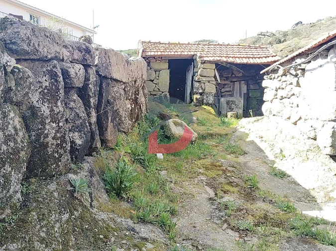 Moradia T2 para Venda em Ferreiros de Tendais Foto 5