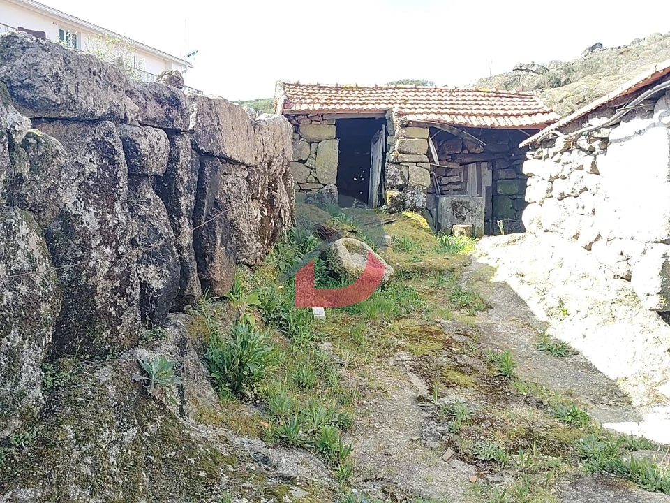 Moradia T2 para Venda em Ferreiros de Tendais Foto 5