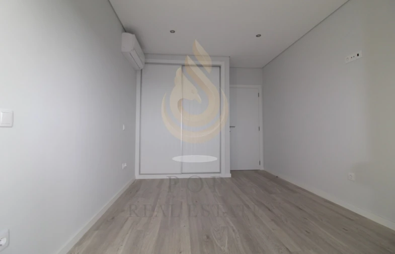 Apartamento T3 para Venda em Montenegro Foto 16