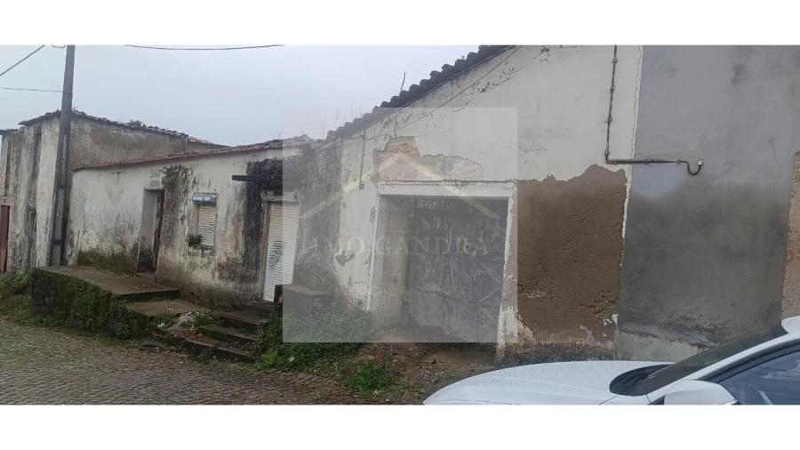 Moradia T2 para Venda em Fânzeres e São Pedro da Cova Foto 5