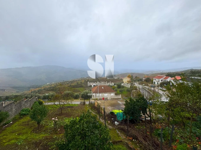 Moradia T2 para Venda em Sanfins do Douro Foto 6