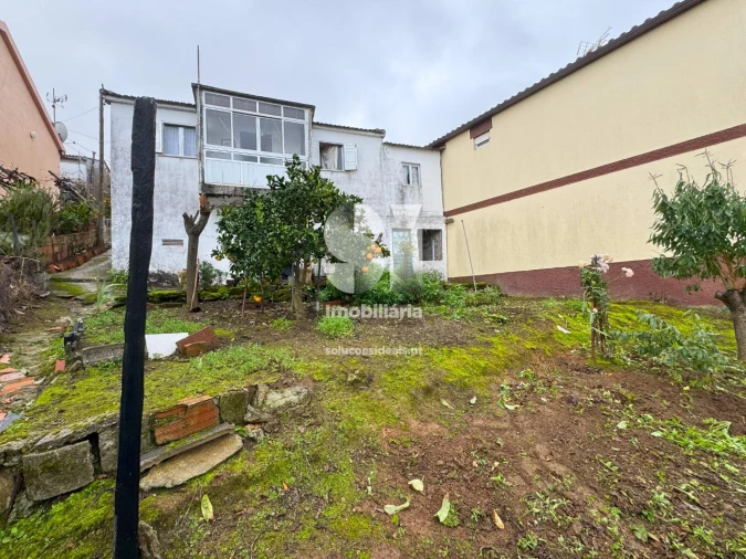 Moradia T2 para Venda em Sanfins do Douro Foto 2