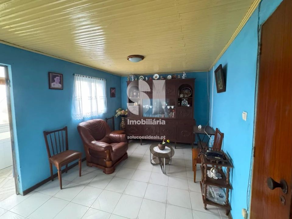 Moradia T2 para Venda em Sanfins do Douro Foto 9