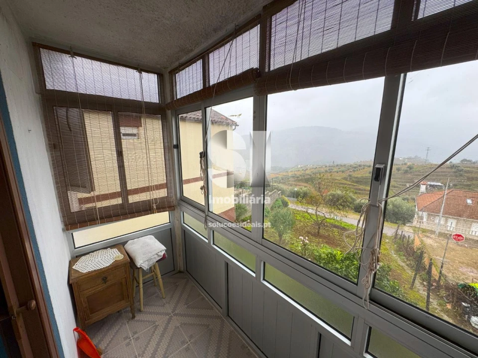 Moradia T2 para Venda em Sanfins do Douro Foto 12