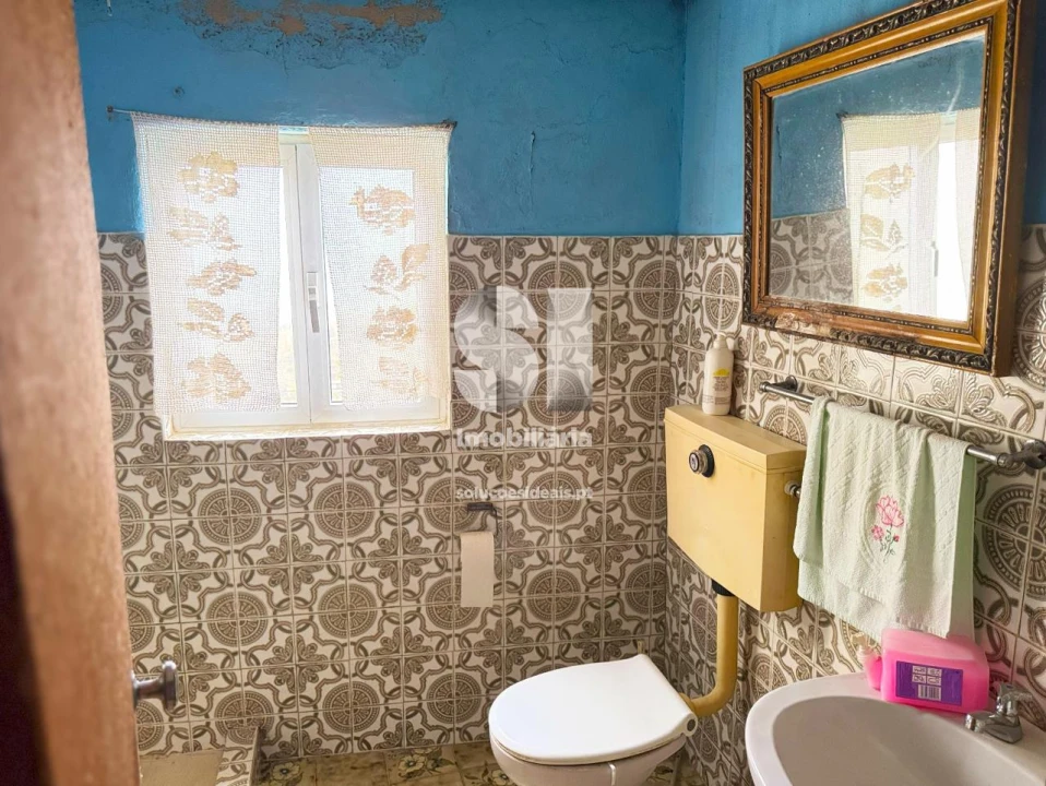 Moradia T2 para Venda em Sanfins do Douro Foto 16