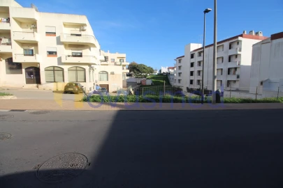 Terreno para Venda em Albufeira e Olhos de Água