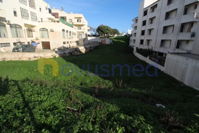 Terreno para Venda em Albufeira e Olhos de Água