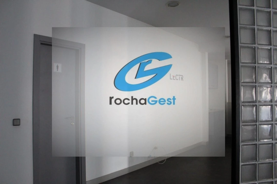 Loja para Arrendamento em Custóias, Leça do Balio e Guifões Foto 5