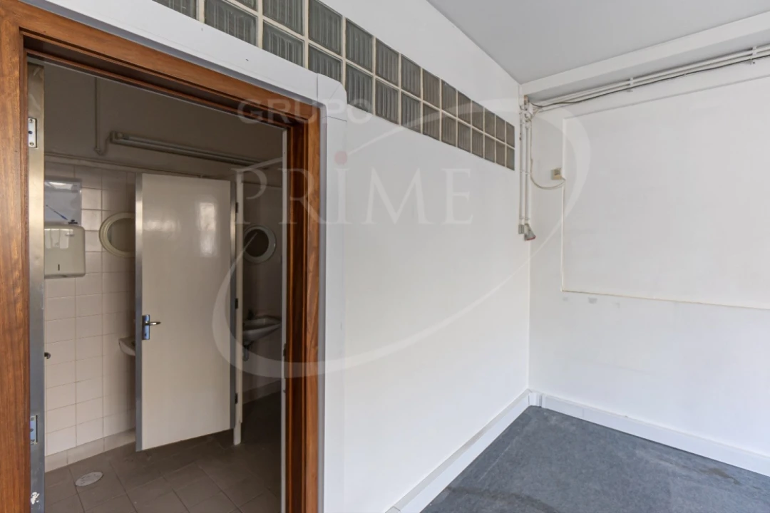 Escritório para Arrendamento em Ramalde Foto 15