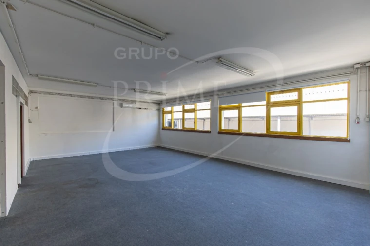 Escritório para Arrendamento em Ramalde Foto 11