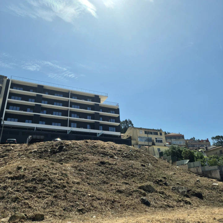 Terreno para Venda em Ramada e Caneças Foto 1