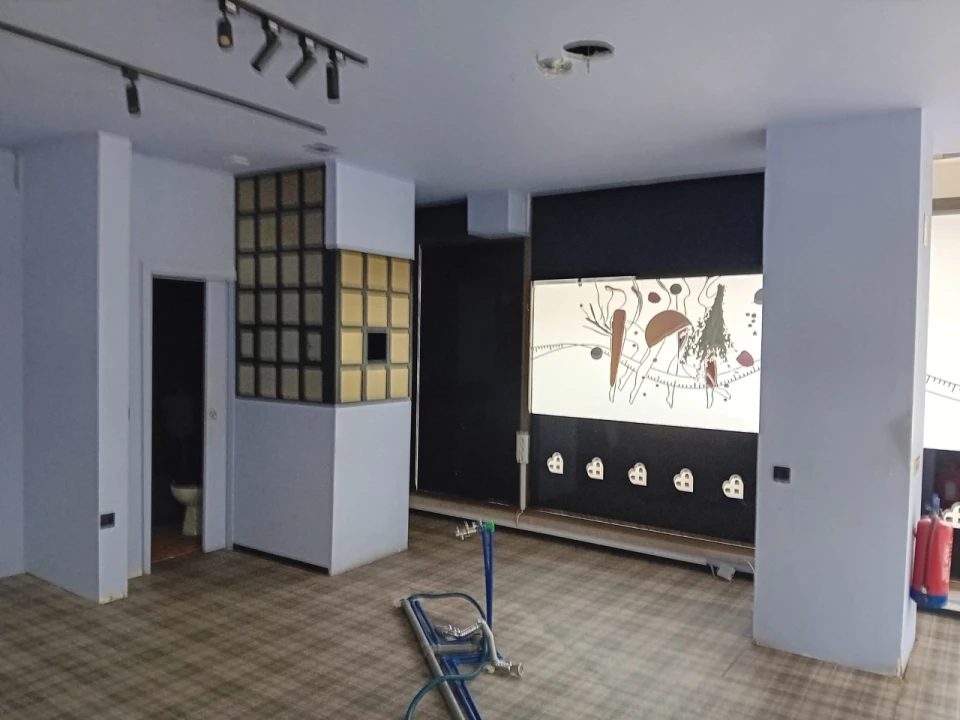 Loja para Arrendamento em Aldoar, Foz do Douro e Nevogilde Foto 3