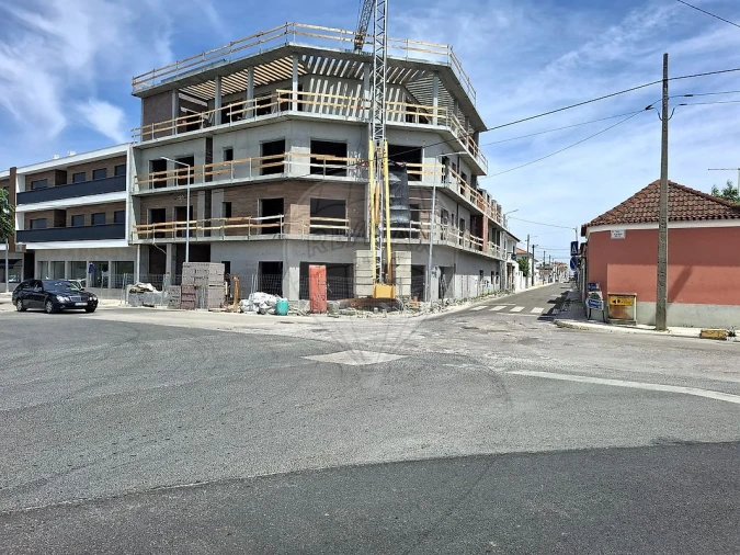 Loja para Venda em Almeirim Foto 7