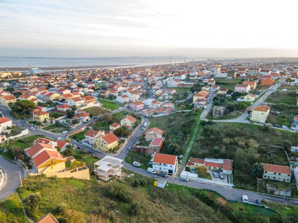 Terreno para Venda em Santa Iria de Azoia, São João da Talha e Bobadela Foto 21