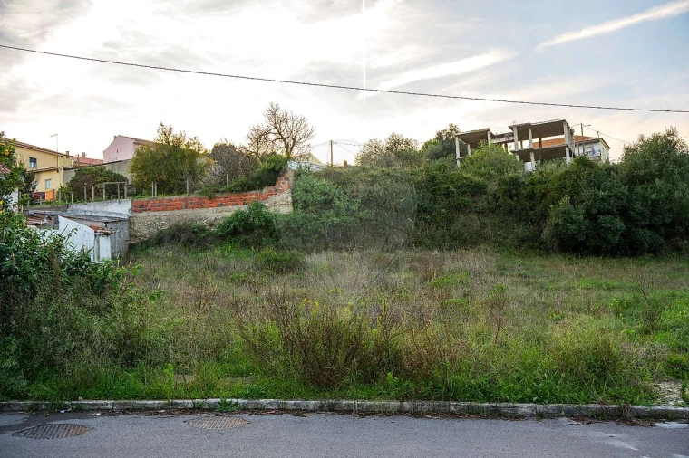 Terreno para Venda em Santa Iria de Azoia, São João da Talha e Bobadela Foto 2