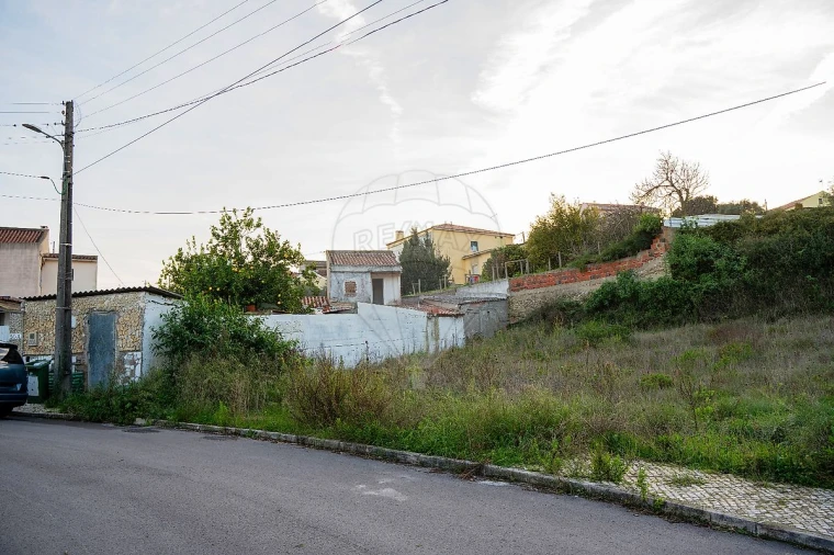 Terreno para Venda em Santa Iria de Azoia, São João da Talha e Bobadela Foto 3