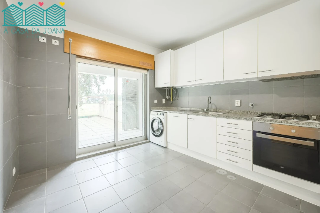 Apartamento T2 para Arrendamento em Esgueira Foto 6