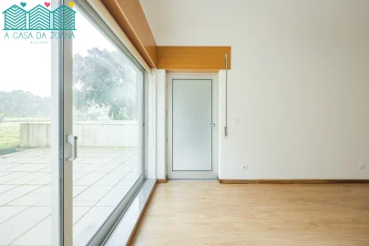 Apartamento T2 para Arrendamento em Esgueira