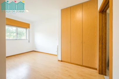 Apartamento T2 para Arrendamento em Esgueira