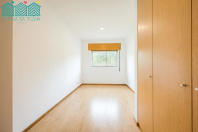 Apartamento T2 para Arrendamento em Esgueira