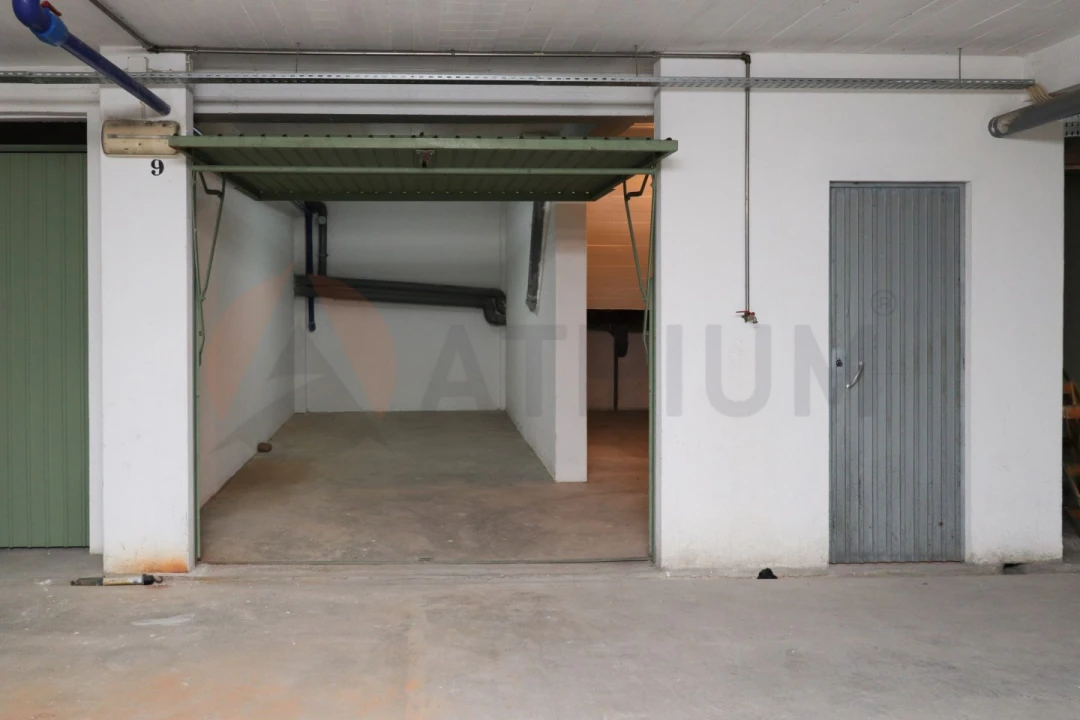 Garagem para Venda em União das Freguesias de Setúbal Foto 1