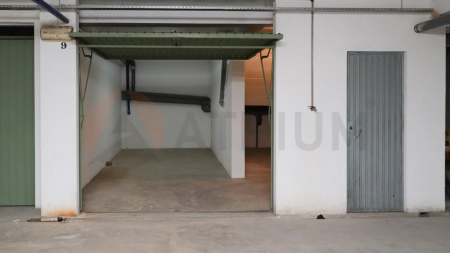 Garagem para Venda em União das Freguesias de Setúbal