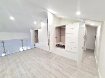 Apartamento T3 para Venda em São Domingos de Benfica