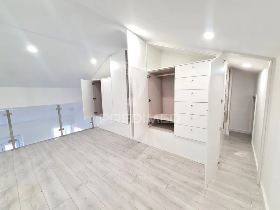 Apartamento T3 para Venda em São Domingos de Benfica Foto 13