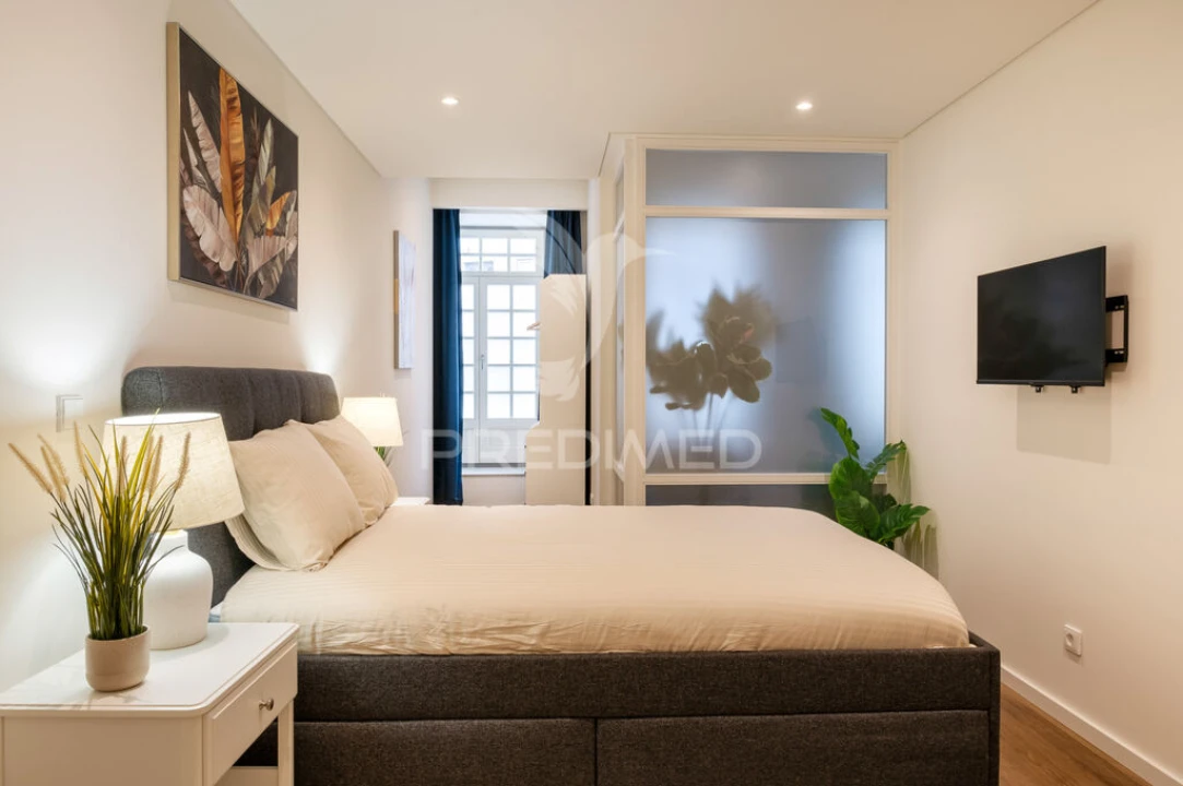 Apartamento T2 para Venda em Cedofeita, Santo Ildefonso, Sé, Miragaia, São Nicolau e Vitória Foto 3