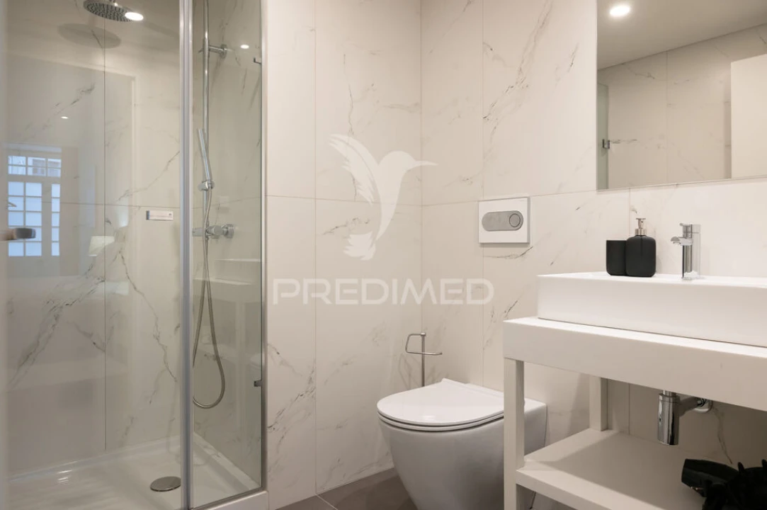 Apartamento T2 para Venda em Cedofeita, Santo Ildefonso, Sé, Miragaia, São Nicolau e Vitória Foto 7